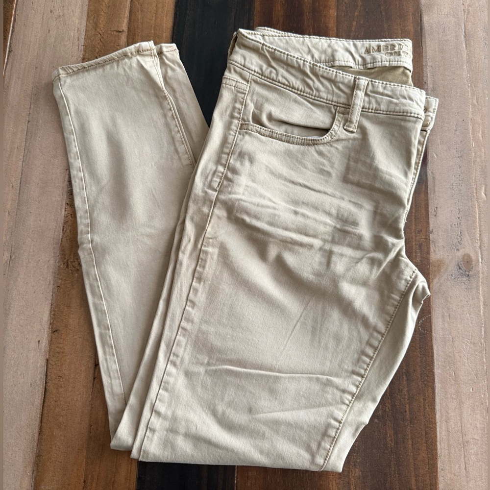 American Eagle khaki jeggings super stretch